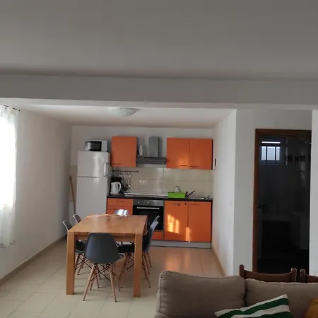Ela - Three Bedroom With Terrace With Sea View شقة *