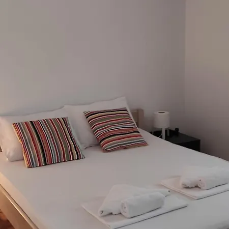 Ela - Three Bedroom With Terrace With Sea View * Sveti Filip i Jakov